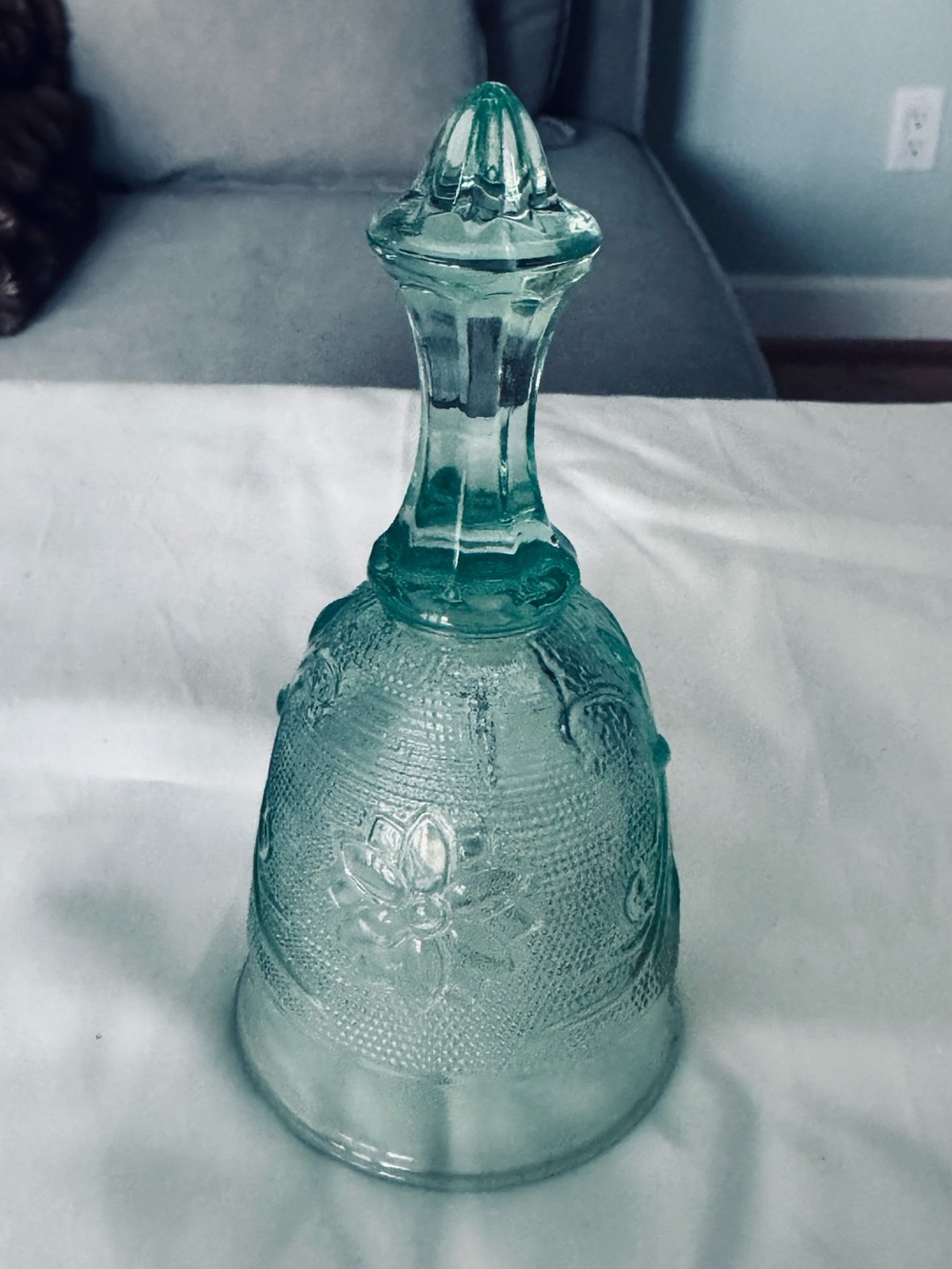 Tiara Glass - Vintage Indiana Glass/Chantilly Green Sandwich Pattern Glass Bell